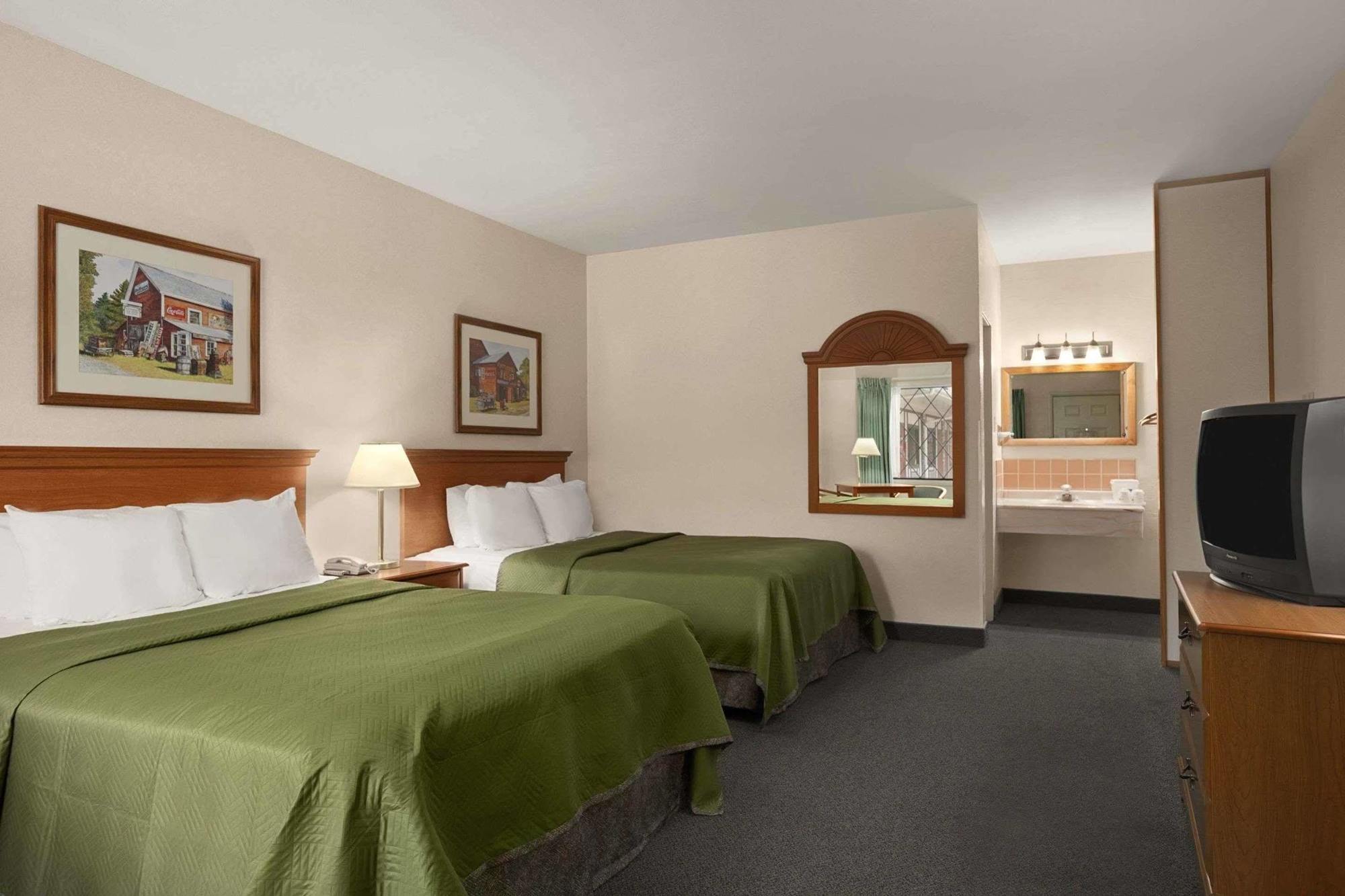 Travelodge By Wyndham Bedford Eksteriør bilde